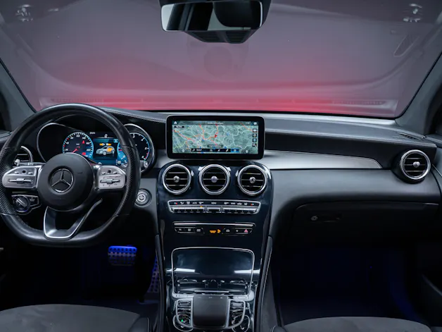 MERCEDES-BENZ GLC 220 d AMG Line 4m / CH-Fahrzeug / Rückfahrkamera / el.Sitze