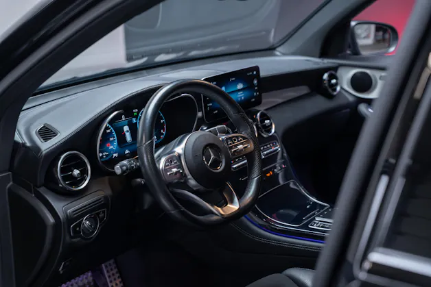 MERCEDES-BENZ GLC 220 d AMG Line 4m / CH-Fahrzeug / Rückfahrkamera / el.Sitze