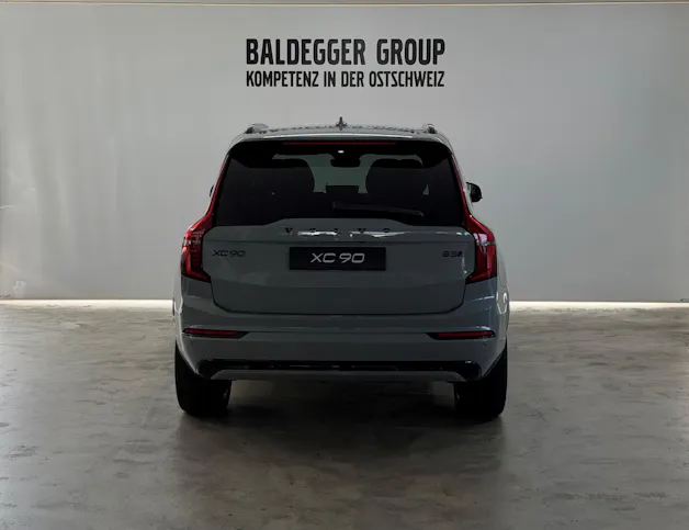VOLVO XC90 2.0 B5 MH Black Edition A