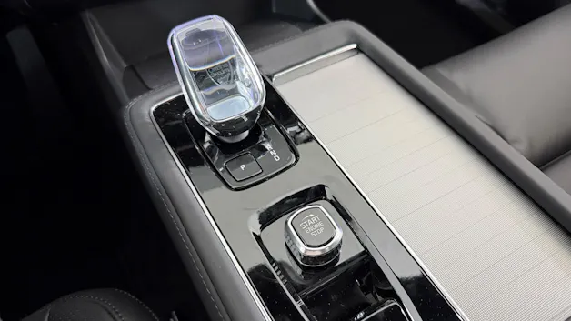 VOLVO XC90 2.0 B5 MH Black Edition A