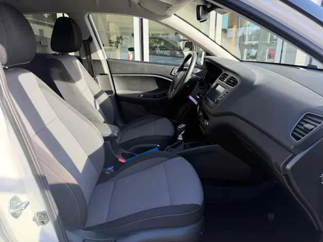 HYUNDAI i20 1.0 T-GDi Amplia