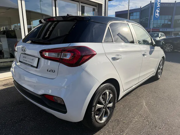 HYUNDAI i20 1.0 T-GDi Amplia