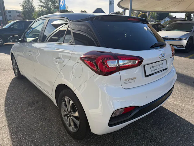HYUNDAI i20 1.0 T-GDi Amplia