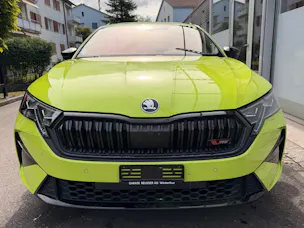 SKODA Octavia Combi 2.0 TSI RS 265 PS *** NEUSTES MODELL MIT PANORAMADACH ***