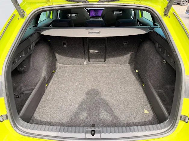 SKODA Octavia Combi 2.0 TSI RS 265 PS *** NEUSTES MODELL MIT PANORAMADACH ***