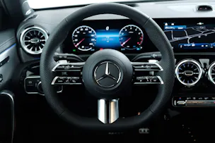 MERCEDES-BENZ A 250 AMG Line 4Matic W177
