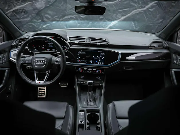 AUDI Q3 Sportback 40 TDI S line quattro S-tronic *Assistenten*Sonos*Memory*