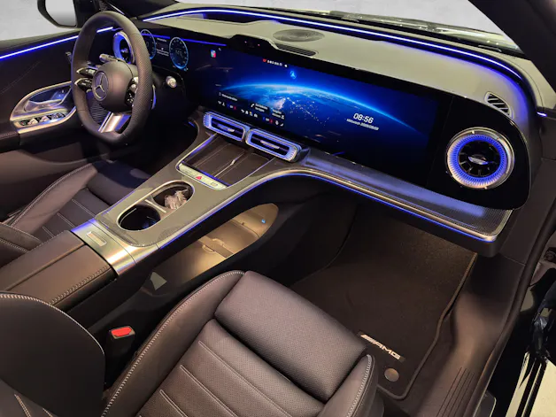 MERCEDES-BENZ C 400 4M EQ W520