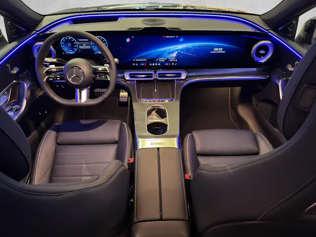 MERCEDES-BENZ C 400 4M EQ W520