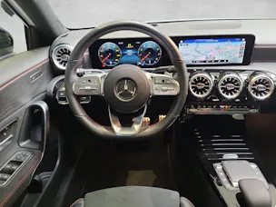 MERCEDES-BENZ A 250 AMG Line 4m