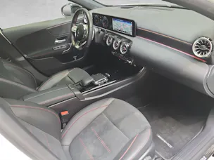 MERCEDES-BENZ A 250 AMG Line 4m
