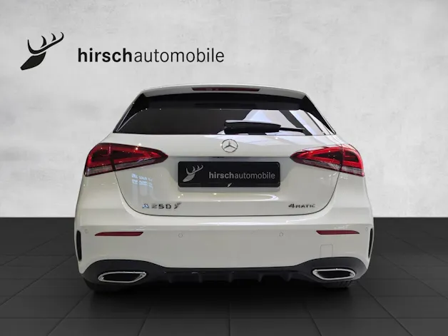 MERCEDES-BENZ A 250 AMG Line 4m