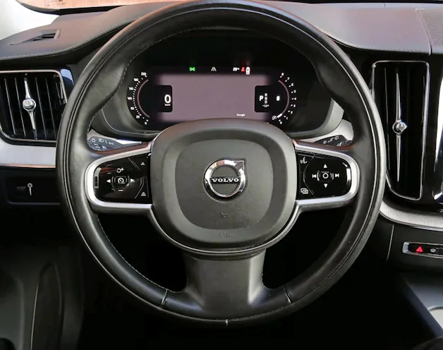 VOLVO XC60 2.0 B5 MH Inscription AWD