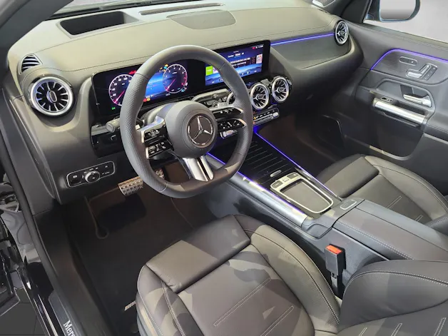 MERCEDES-BENZ GLA 250 Swiss Star AMG 4M H247