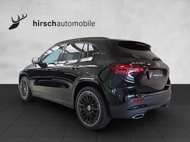 MERCEDES-BENZ GLA 250 Swiss Star AMG 4M H247