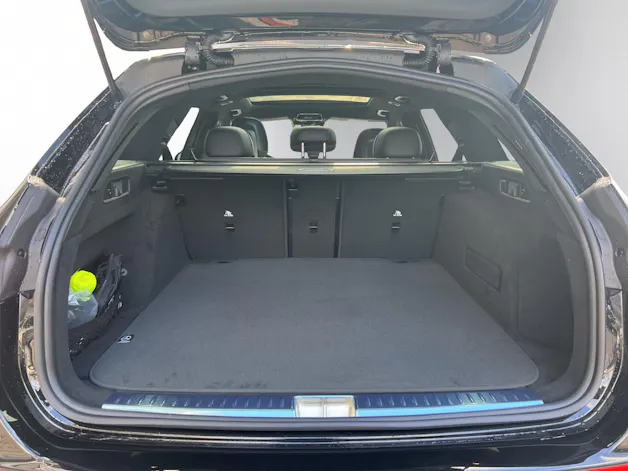 MERCEDES-BENZ E 220 d T 9G-Tronic 4M