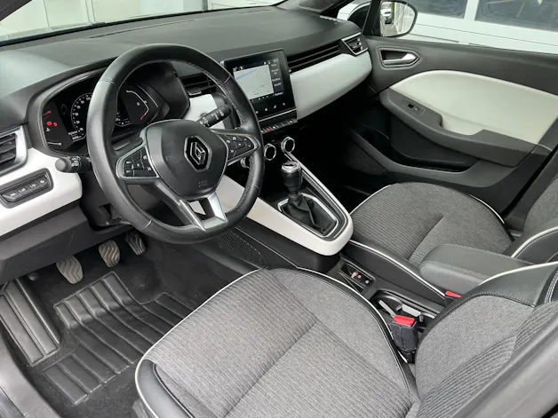 RENAULT Clio 1.3 TCe techno