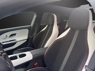 MERCEDES-BENZ CLA 220