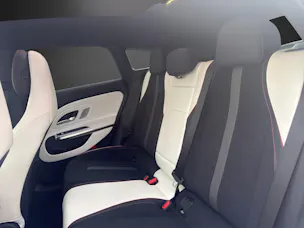 MERCEDES-BENZ CLA 220