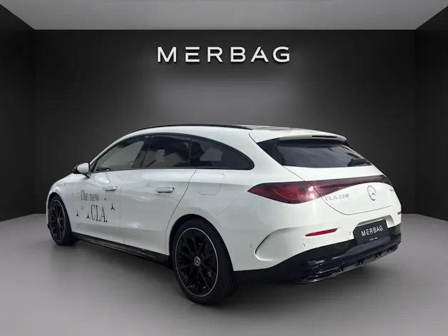 MERCEDES-BENZ CLA 220