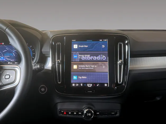 VOLVO XC40 B3 Benzin Mild Hybrid Plus Dark DCT