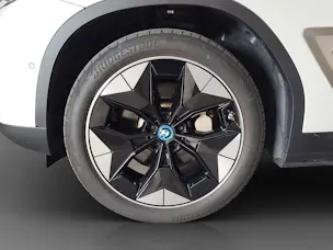 BMW iX3 Impressive