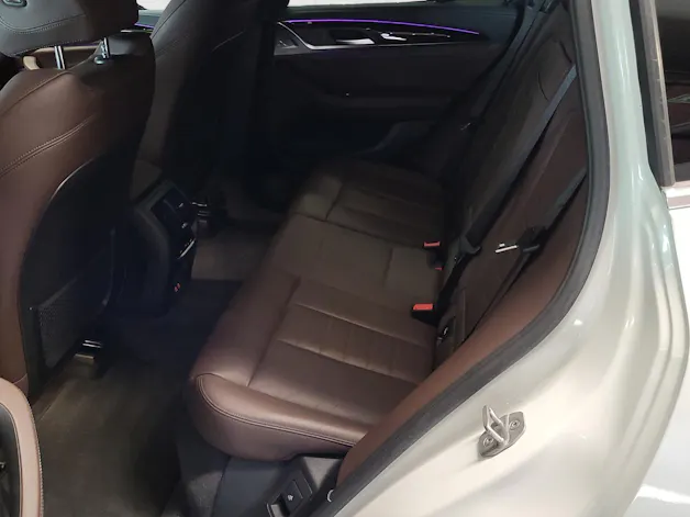 BMW iX3 Impressive