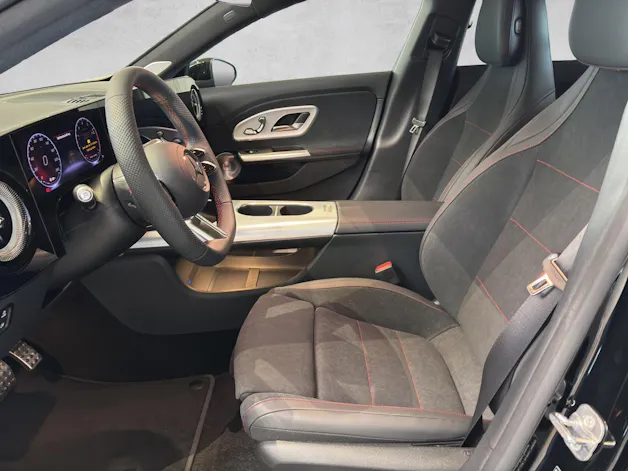MERCEDES-BENZ CLA 220 AMG Line 4matic C178