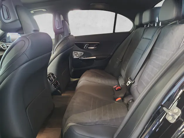 MERCEDES-BENZ C 220 d Swiss Star 4M AMG Line