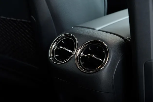 MERCEDES-BENZ GLB-Klasse X248 GLB 220 4matic Me.-Fzg. / Demo