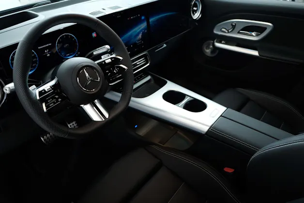 MERCEDES-BENZ GLB-Klasse X248 GLB 220 4matic Me.-Fzg. / Demo