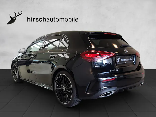 MERCEDES-BENZ A 200 AMG Night Star W177