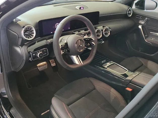 MERCEDES-BENZ A 200 AMG Night Star W177