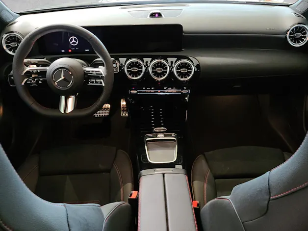 MERCEDES-BENZ A 200 AMG Night Star W177