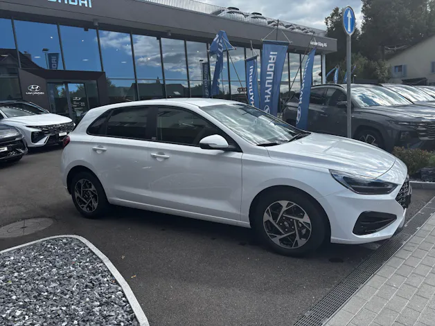 HYUNDAI i30 1.6 T-GDi Amplia DCT