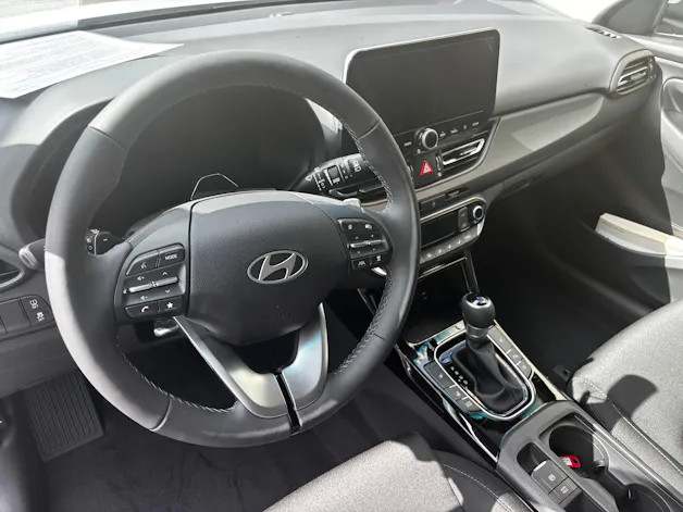 HYUNDAI i30 1.6 T-GDi Amplia DCT
