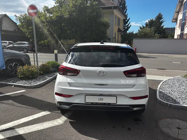 HYUNDAI i30 1.6 T-GDi Amplia DCT