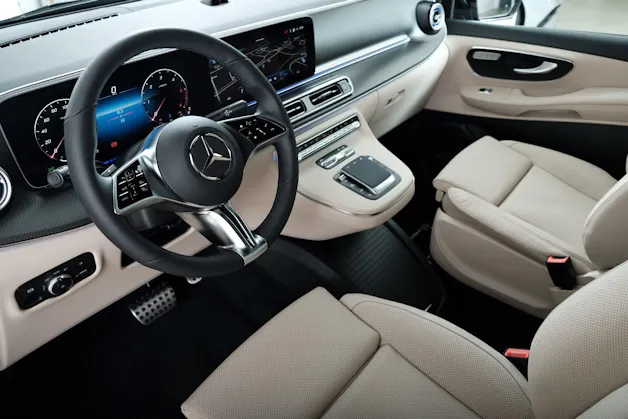 MERCEDES-BENZ V 250 d Avantgarde 4Matic extra lang V447