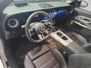MERCEDES-BENZ GLB 220 4M X248