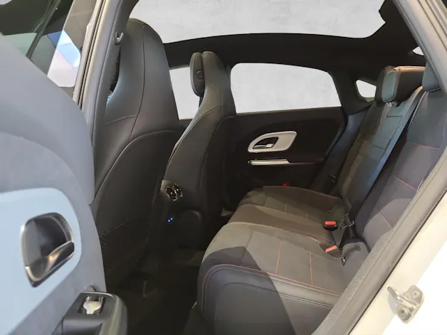 MERCEDES-BENZ CLA 220 4M AMG C178