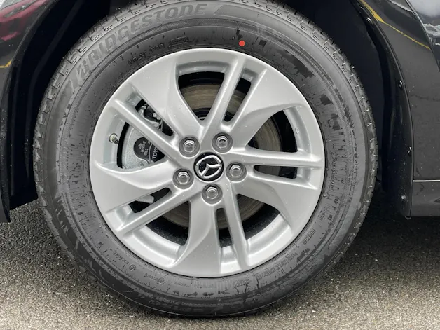 MAZDA 2 Hybrid Centre-line
