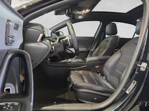 MERCEDES-BENZ A 250 AMG Line 4m Limousine