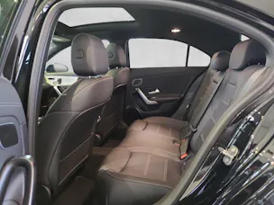 MERCEDES-BENZ A 250 AMG Line 4m Limousine