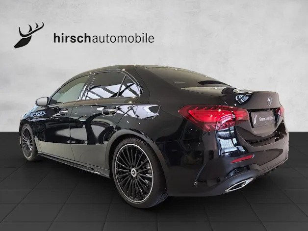 MERCEDES-BENZ A 250 AMG Line 4m Limousine