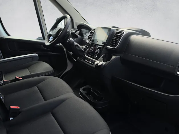 PEUGEOT Boxer 2.2 HDI 335 L2H2