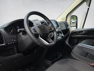 PEUGEOT Boxer 2.2 HDI 335 L2H2