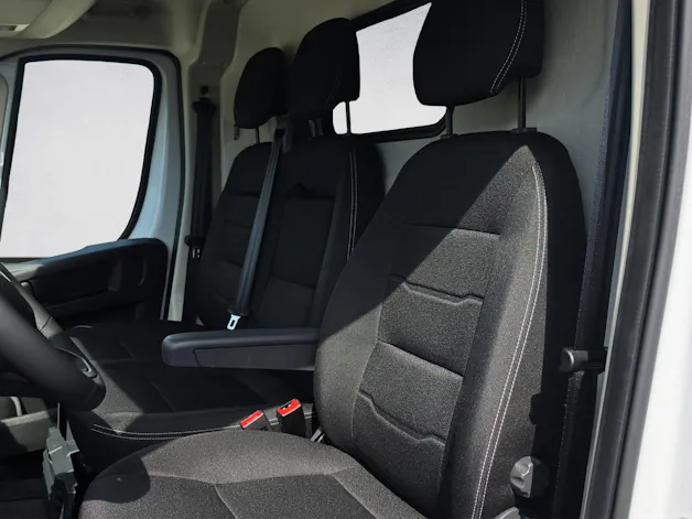 PEUGEOT Boxer 2.2 HDI 335 L2H2