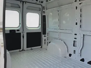 PEUGEOT Boxer 2.2 HDI 335 L2H2