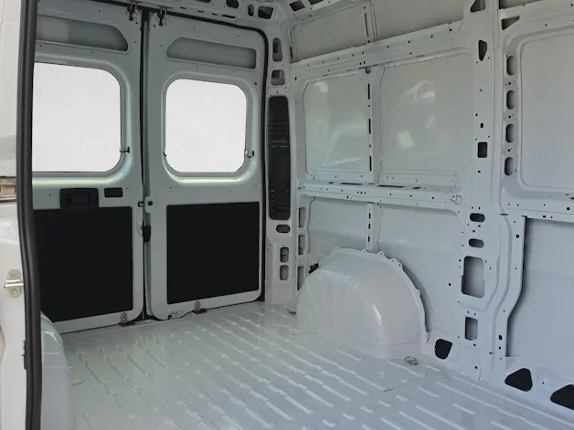 PEUGEOT Boxer 2.2 HDI 335 L2H2