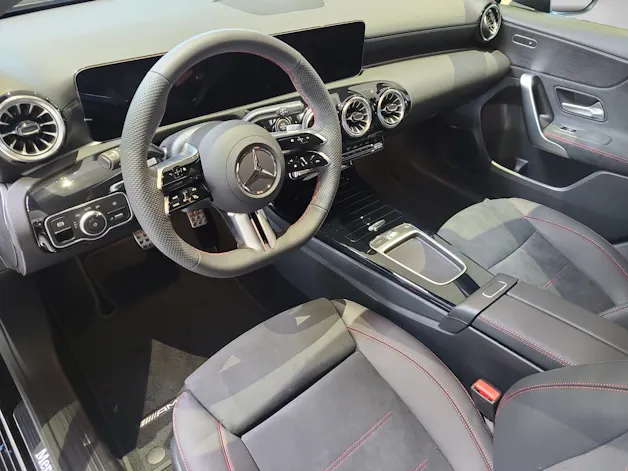 MERCEDES-BENZ A 250 AMG 4M W177